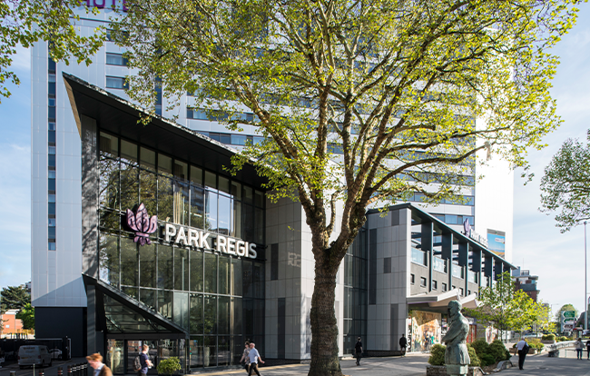 Park Regis Exterior