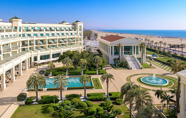 Hotel Santos Las Arenas